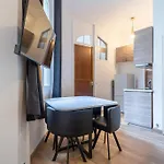 Appartement Metro Alexandre Dumas - II