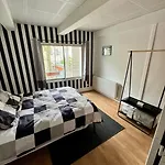 Experience Cinema Immersif Dans Appartement Renove Pres De Montmartre