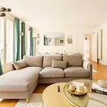 8P - 3Br Le Marais Spacious - Central - Historic Apt