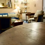 55 M2 Apartment Very Quiet Close To The Eiffel Tower