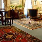 55 M2 Apartment Very Quiet Close To The Eiffel Tower