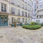 Luxury Apartment Saint Honore Champs Elysees