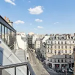 Lovely Studio For 2 People In Paris By Weekome