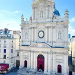 Unique Stay In Paris