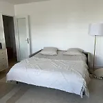 Appartement Vue Sur Tour Eiffel Et Spa