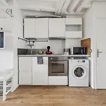 Le Louvre & Notre-Dame - Cityapartmentstay
