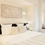 Pick A Flat\'S Apartements With Services In Louvre - Rue Des Halles