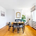 Guestready - Paris Escape With Eiffel Views