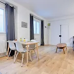 Appartement Proche Rue De Charonne - III