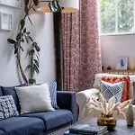 Loft D Exception Au Pied Des Champs-Elysees