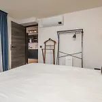 Appart\'Hotel East Paris Suite
