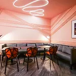TRIBE Paris Batignolles