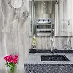 Merveil - Luxury Serviced Apartment - Aboukir VI