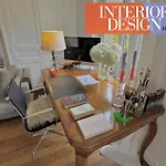 Luxury Apartment With A View Of The Eiffel Tower