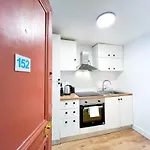 152 - Urban Cosy Flat In Paris