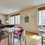 Duplex Calme Et Lumineux Au Coeur De Bastille