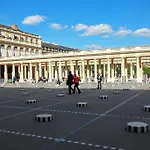 Louvre Opera Private Chicsuites
