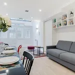 Loft Design For 8 People In Heart Of Paris