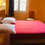 Paris Hotel Le Mediterraneen