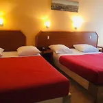 Paris Hotel Le Mediterraneen