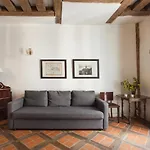 Gregoire Apartment