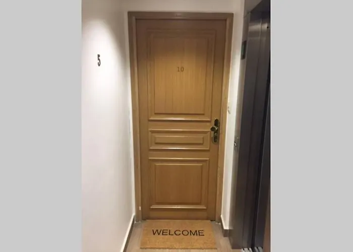 French typical apartment (opéra 5D)