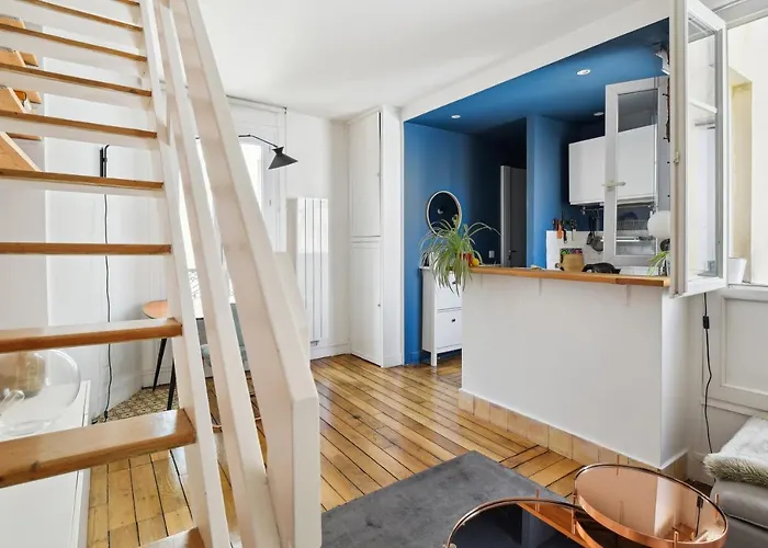 Charming Duplex In Privatestreet, Citycenter Paris