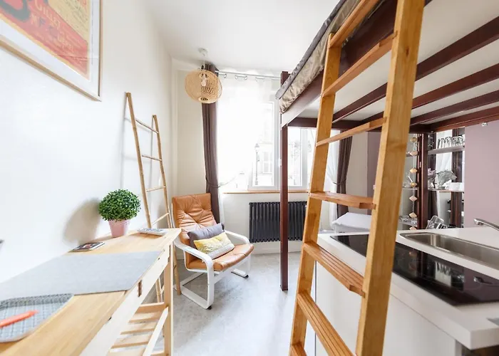 Sacre Petit Studio In The Coeur Of Montmartre