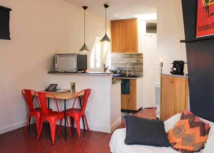 Apartment In The Center Of Paris