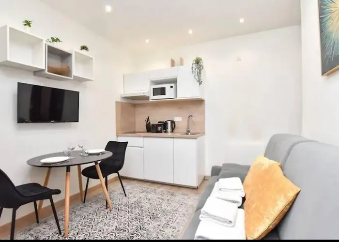 Studio Special Jo - Pigalle - Montmartre - Republique - 2 Pers