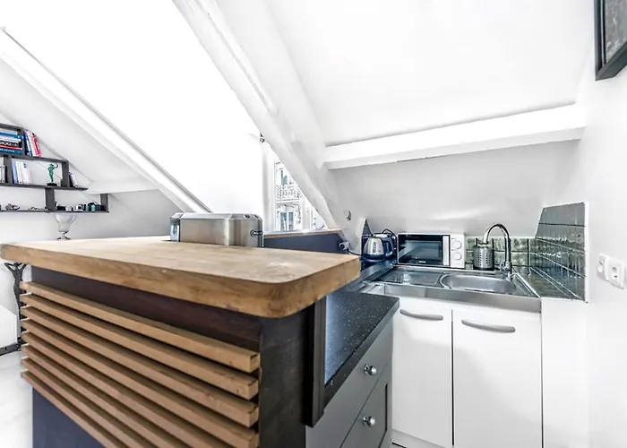 Montparnasse - La Gaite 1Bdr - B\'Your Home