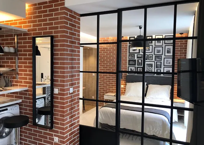 Appartement Hainaut Paris Xixeme- Tout Equipe!