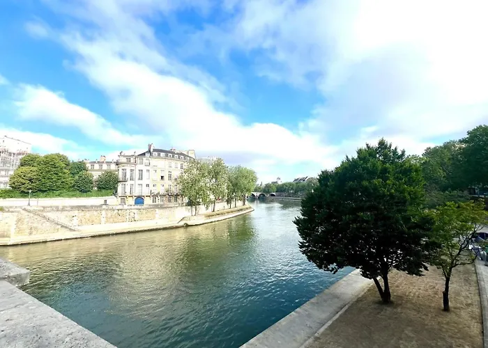 Large Parisian Duplex