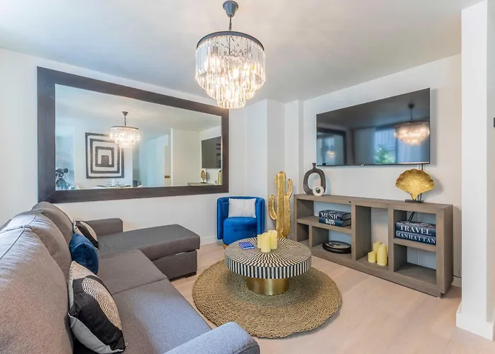 Cosy Apartment Ac Balcony - 1Br-4P - Eiffel Tower