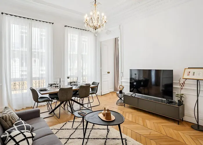 307-Suite Serbie - Superbe Appartement A Paris