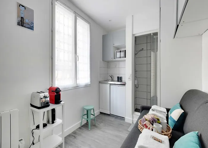 Intimate Studio-2P- Sacre Coeur Abesse