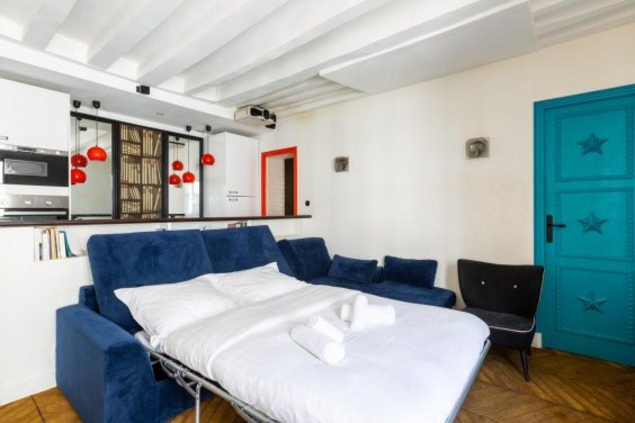 Bauhaus Magic In The Marais Appartamento Parigi