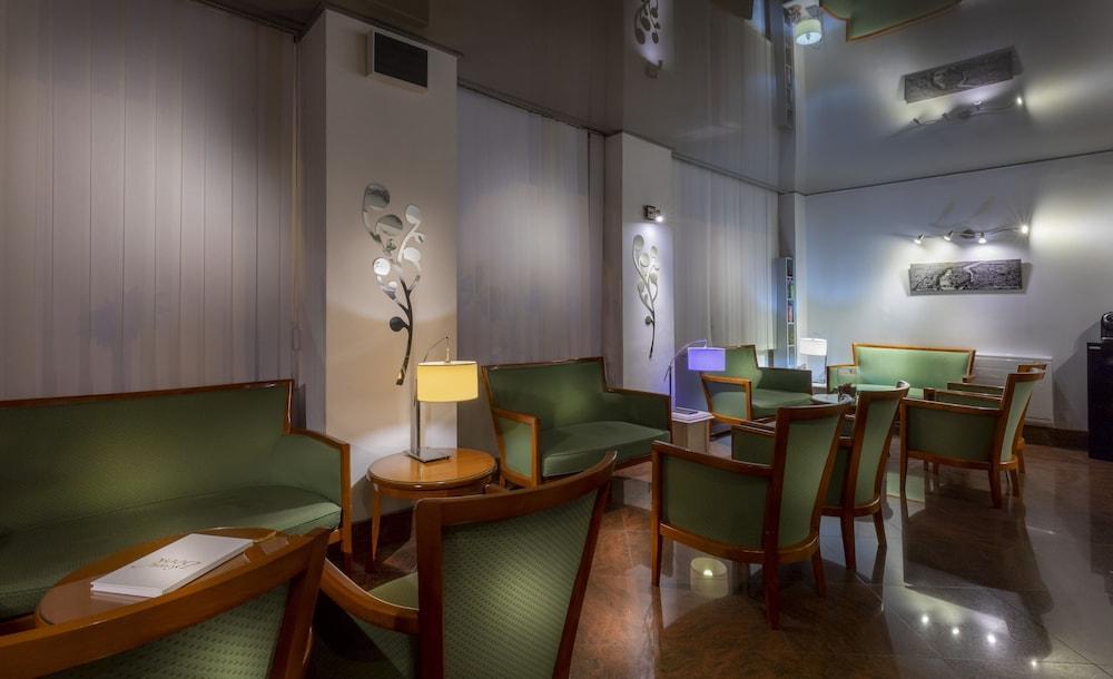 Hotel Crimée 3*