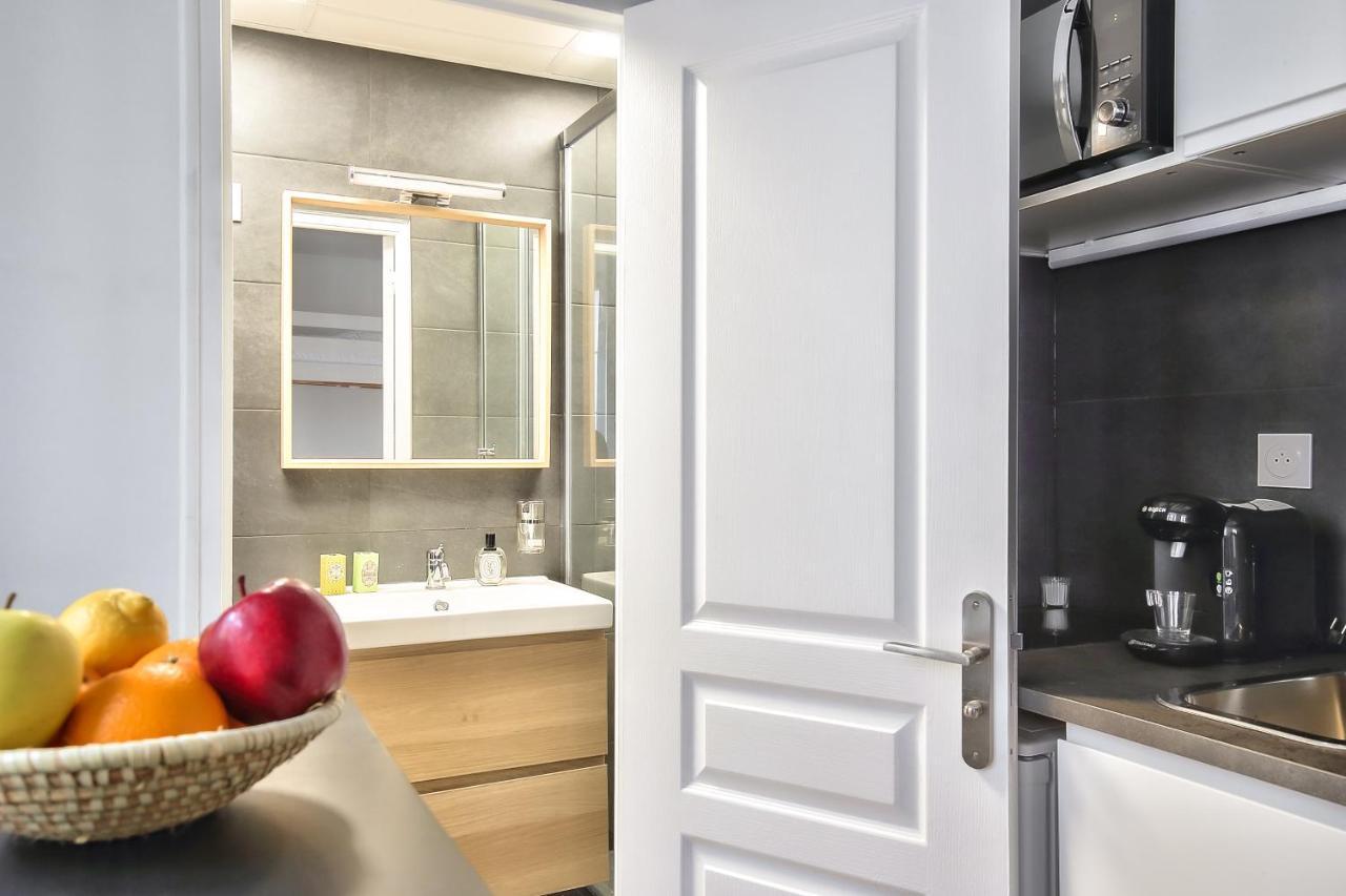 Cosy Mezzanine In The Heart Of Paris