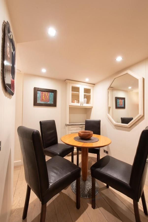 Fenetre Sur Cour Apartment Paris