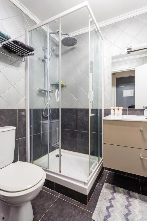 Cmg Ledru-rollin - Canal Saint Martin 2 Apartment Paris