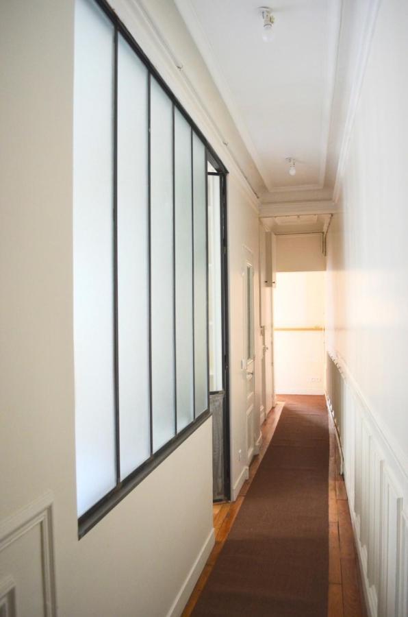 Charming 2 Bedroom With Balcony In 3rd Arr Apartment