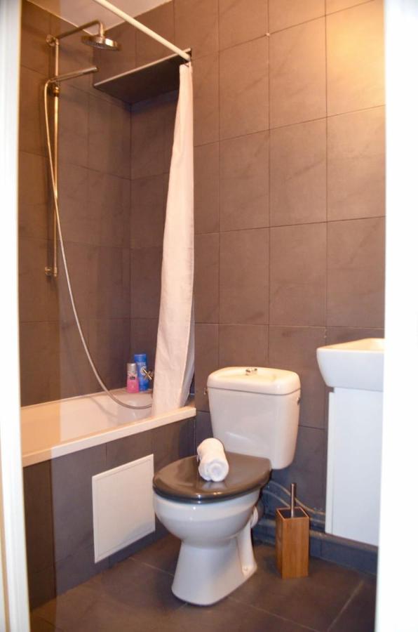 1 Bedroom In The Heart Of The Marais Area Apartment