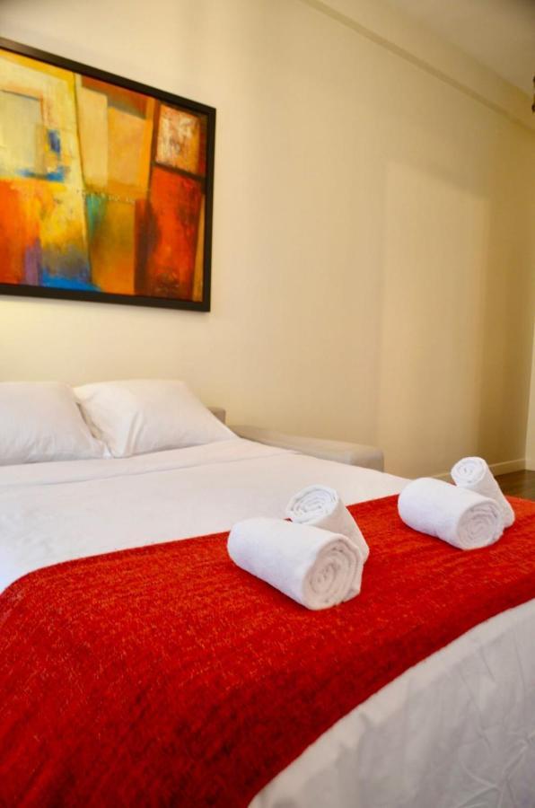 1 Bedroom In The Heart Of The Marais Area Apartment