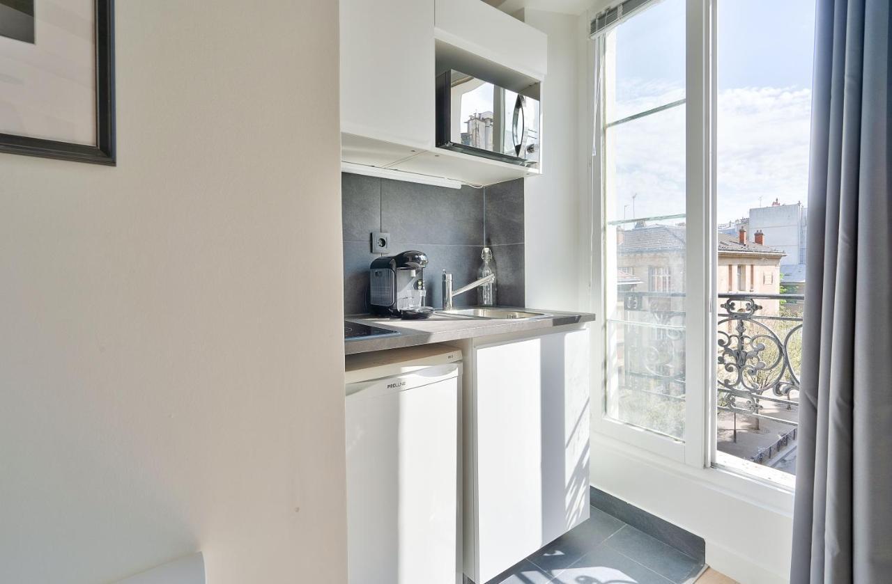 New Mezzanine In The Heart Of Apartment Paris