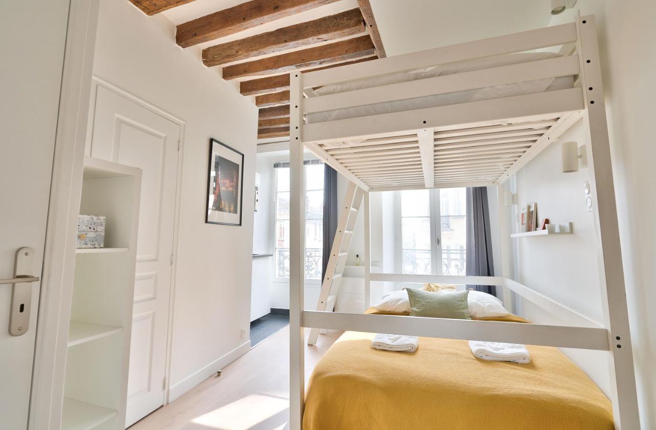 Apartment New Mezzanine In The Heart Of Paris