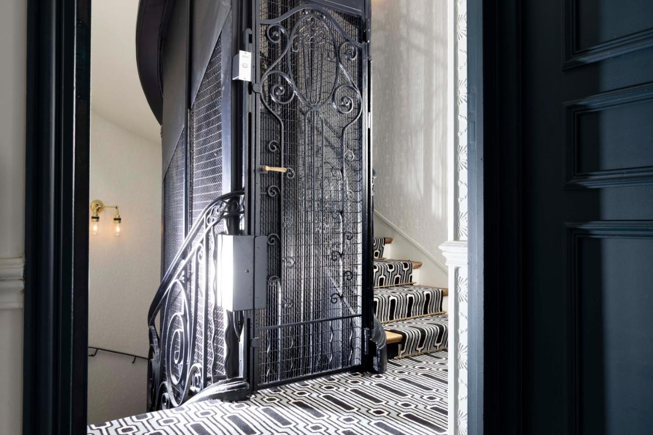 Louvre Montana Hotel 4*