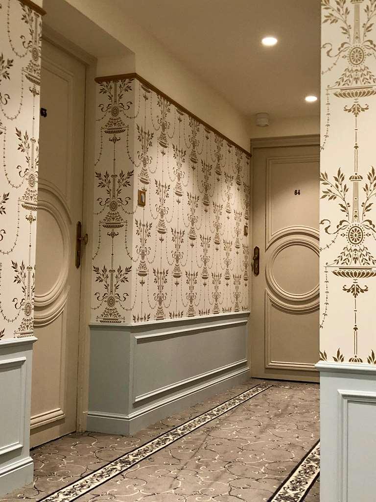 Mayfair Hotel 4*