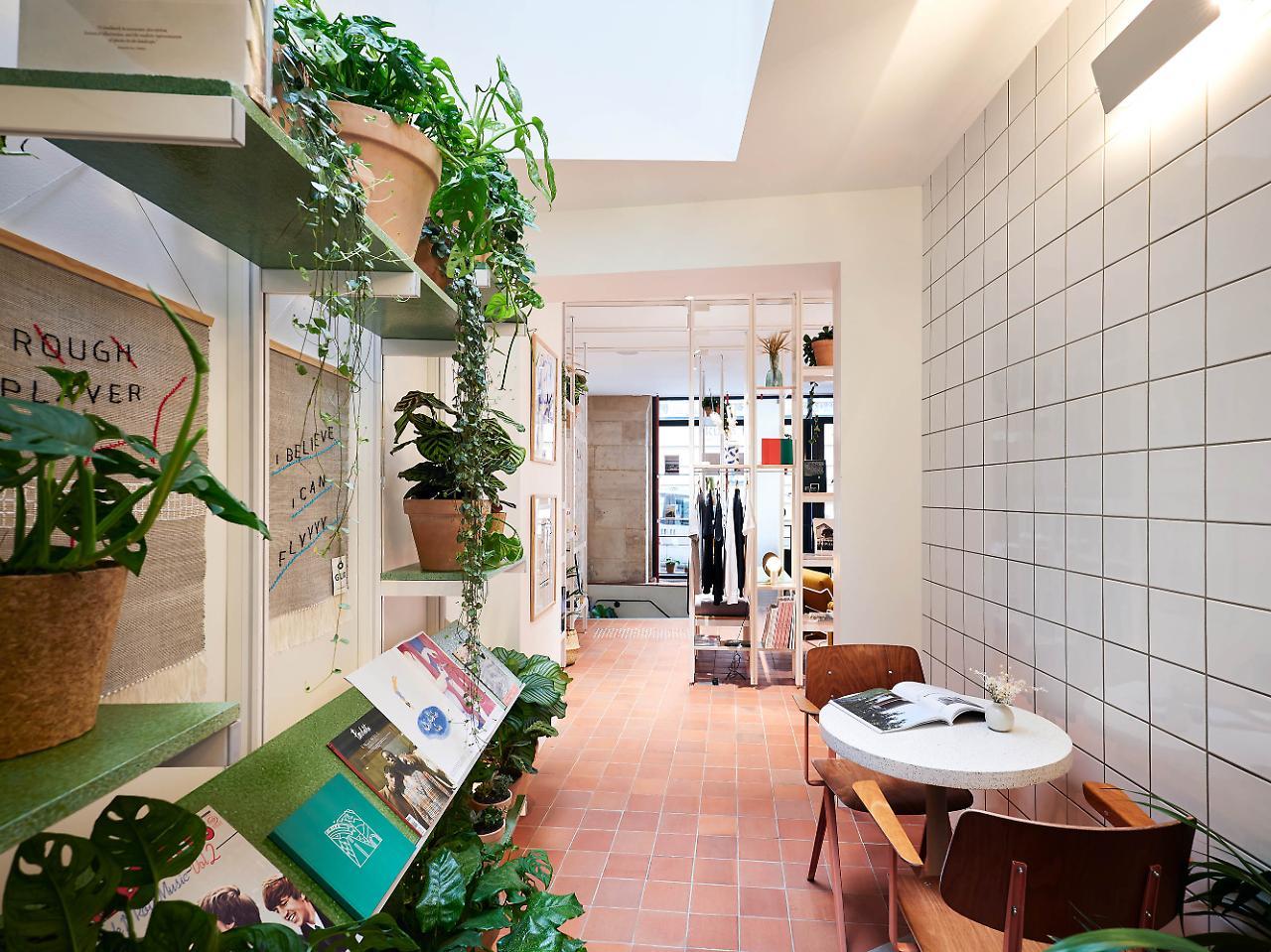 French Theory Hotel