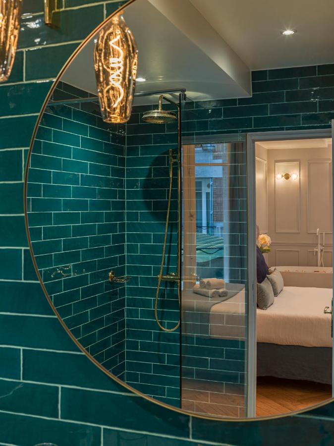 The Blue Pearl Paris